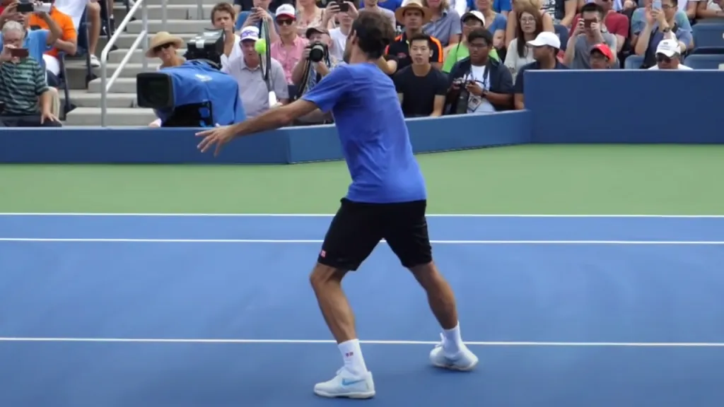 Roger Federer moving forward to close the angle on a volley, cutting off passing shot opportunities.